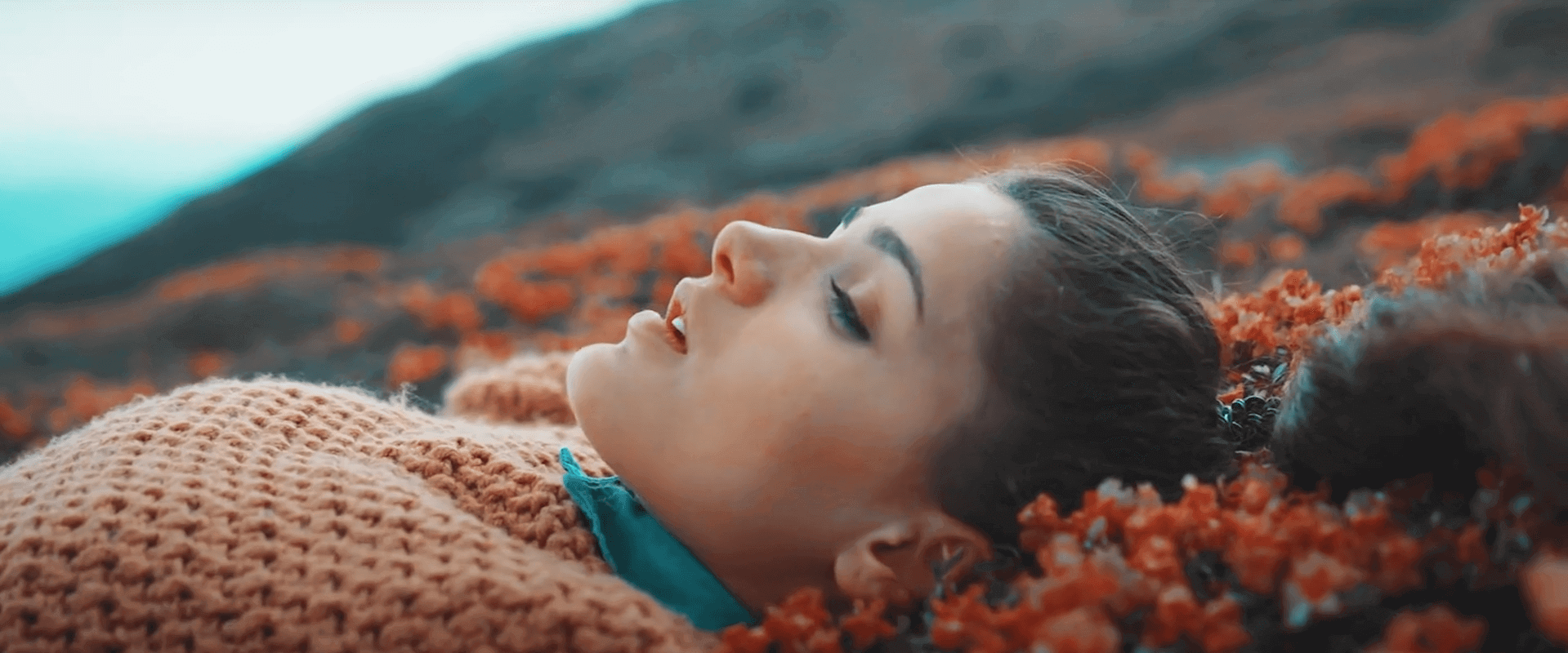 The Bokeh Monster - SIRUI 75mm F1.8 Anamorphic Lens test + footage