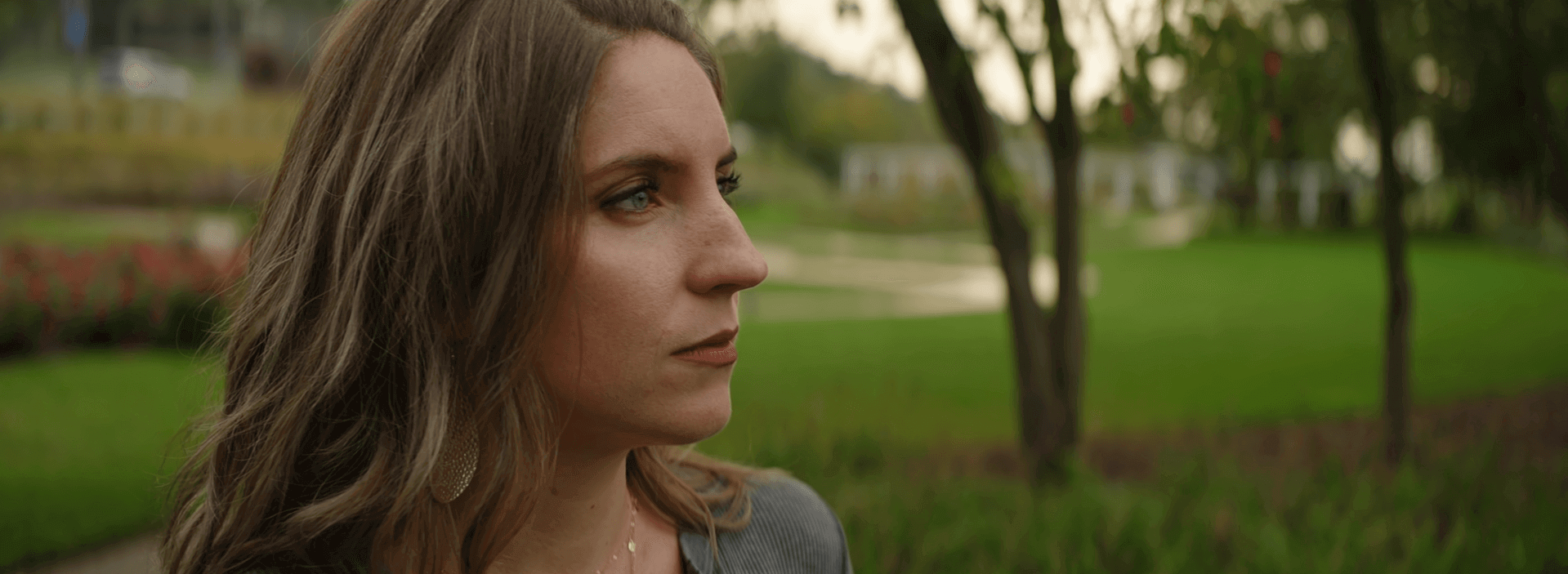 This FULL FRAME Anamorphic Lens ROCKS!