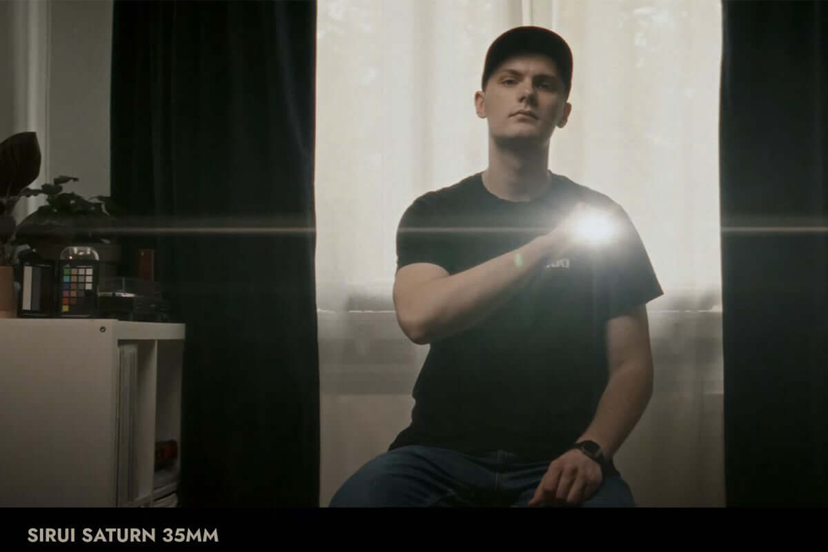 Explainer: Should You Use Prime Or Zoom Lens for Videography?