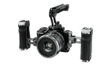 قفص كاميرا مدمج من SIRUI لهاتف Sony ZV-E10 بمقبض من السيليكون